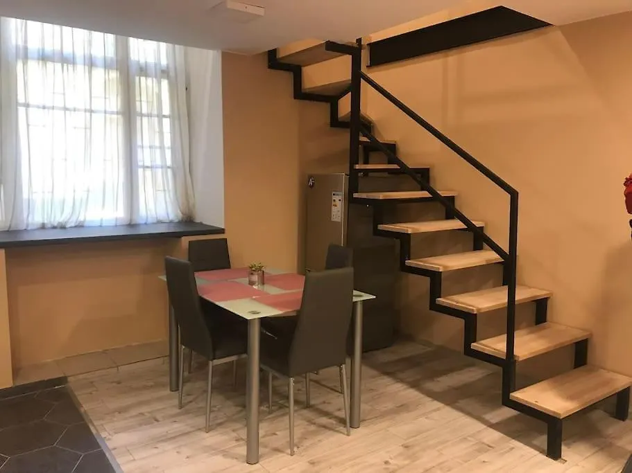 Stylish Apartment In Central Budapest - Perfect For Couples, Groups And Sightseers