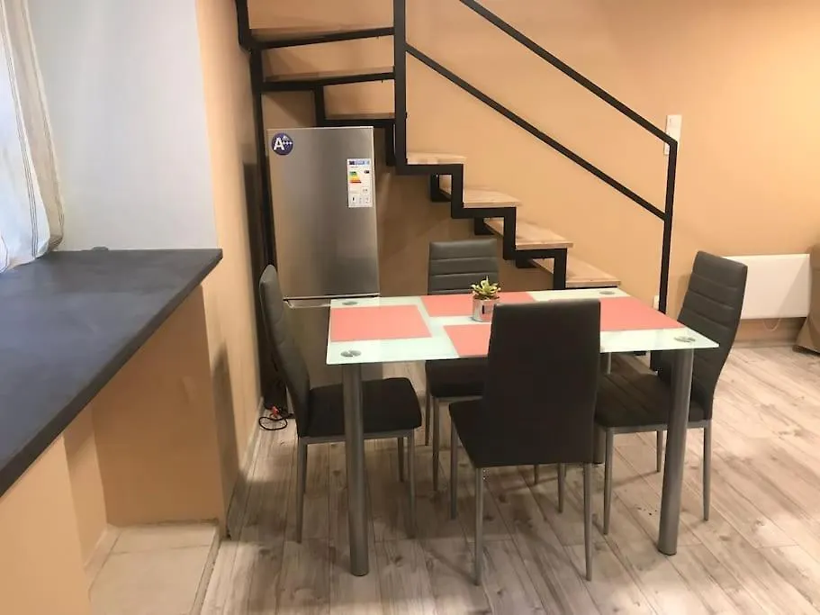Stylish Apartment In Central Budapest - Perfect For Couples, Groups And Sightseers