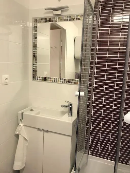 Stylish Apartment In Central Budapest - Perfect For Couples, Groups And Sightseers Hungary
