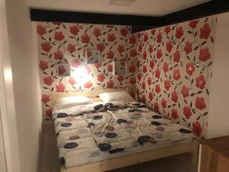 Stylish Apartment In Central Budapest - Perfect For Couples, Groups And Sightseers