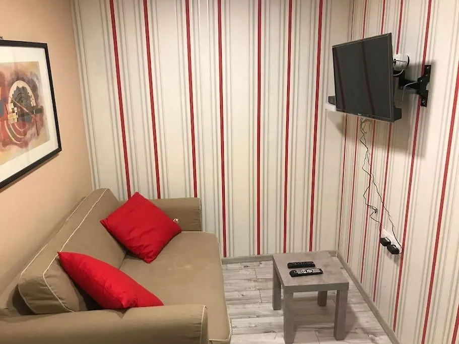 Stylish Apartment In Central Budapest - Perfect For Couples, Groups And Sightseers Hungary