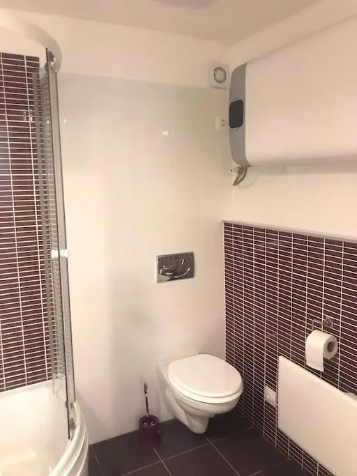 Stylish Apartment In Central Budapest - Perfect For Couples, Groups And Sightseers